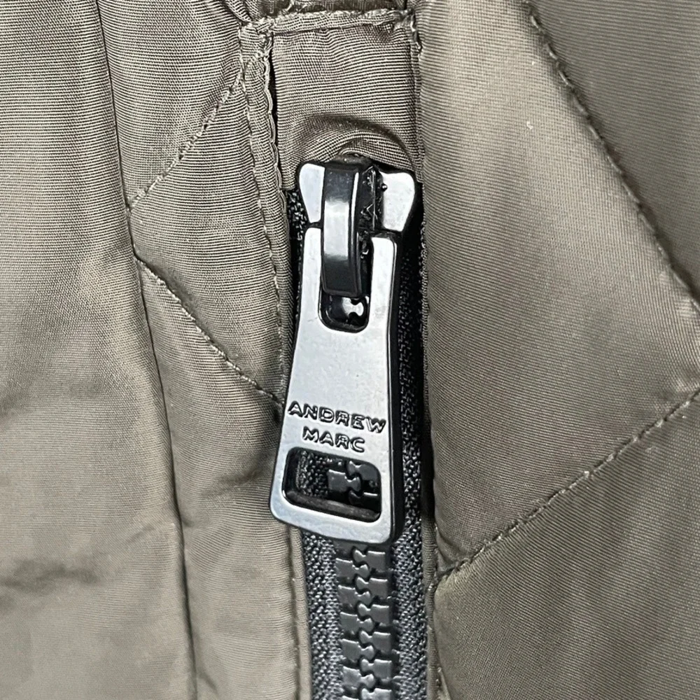 Andrew Marc Quilted Vest Women XL Olive Full Zip Ribbed Trim Puffer Outdoor Hike